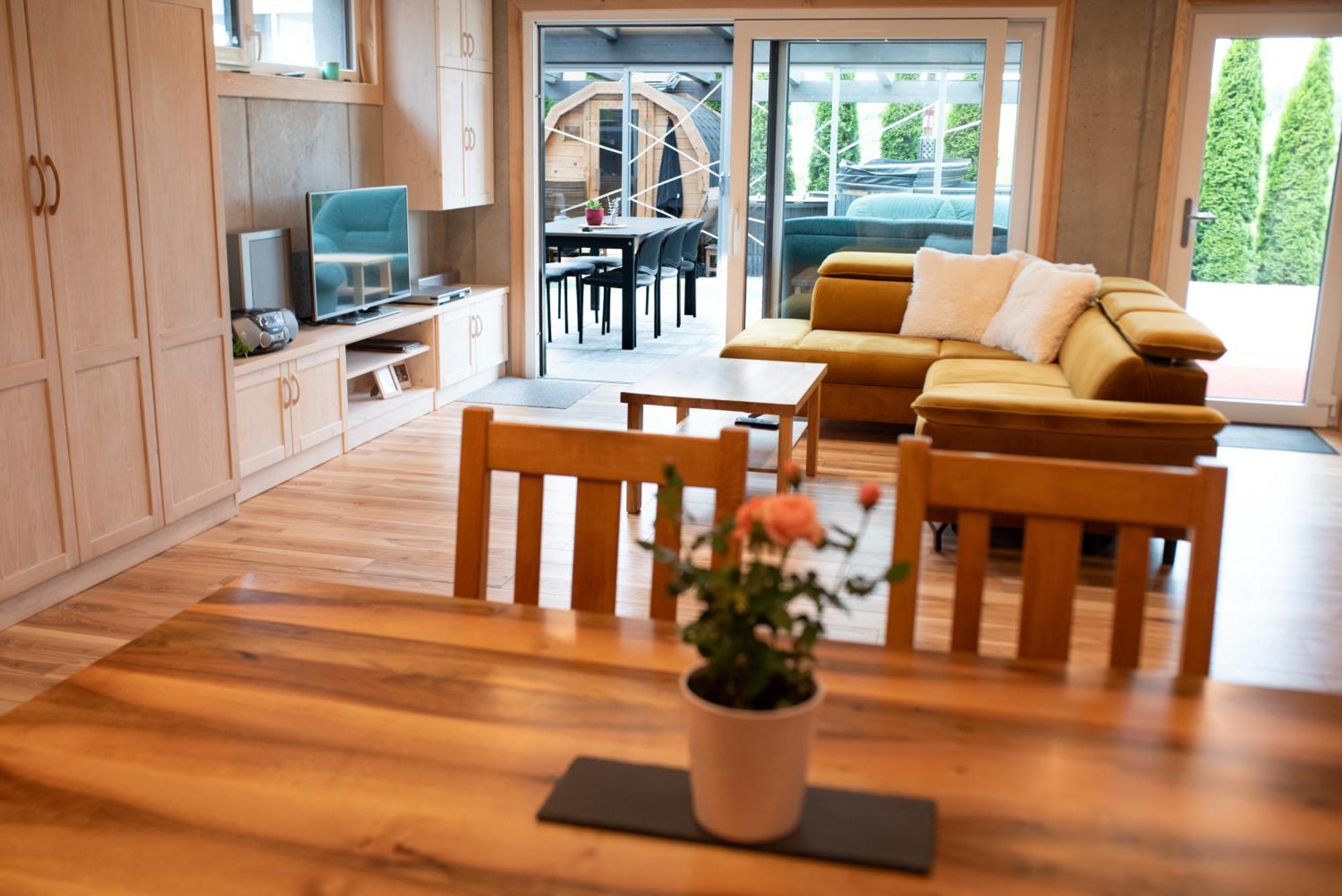 Apartman U Holoubka โนเวมิสโต นา โมราเวีย ภายนอก รูปภาพ