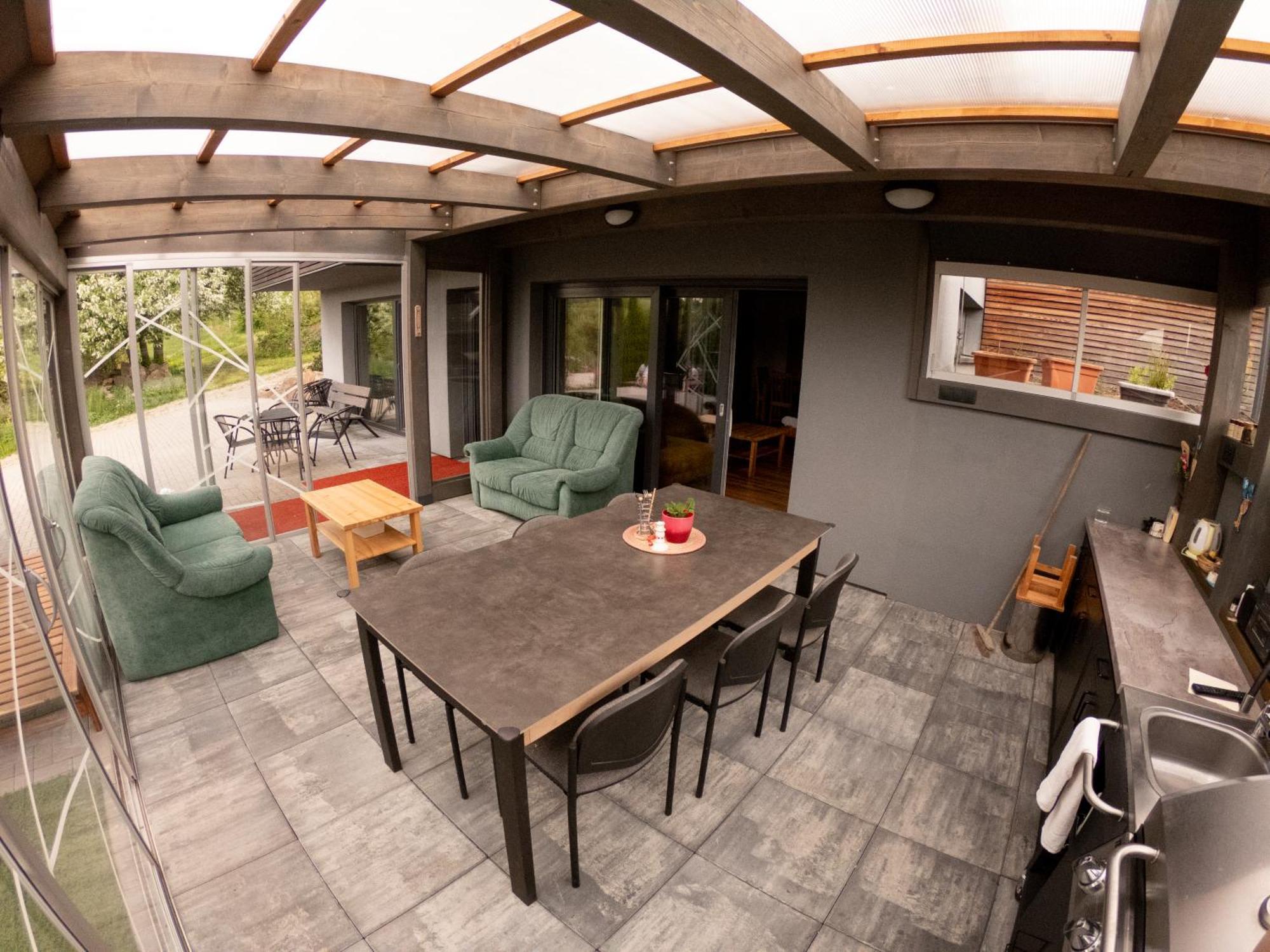 Apartman U Holoubka โนเวมิสโต นา โมราเวีย ภายนอก รูปภาพ