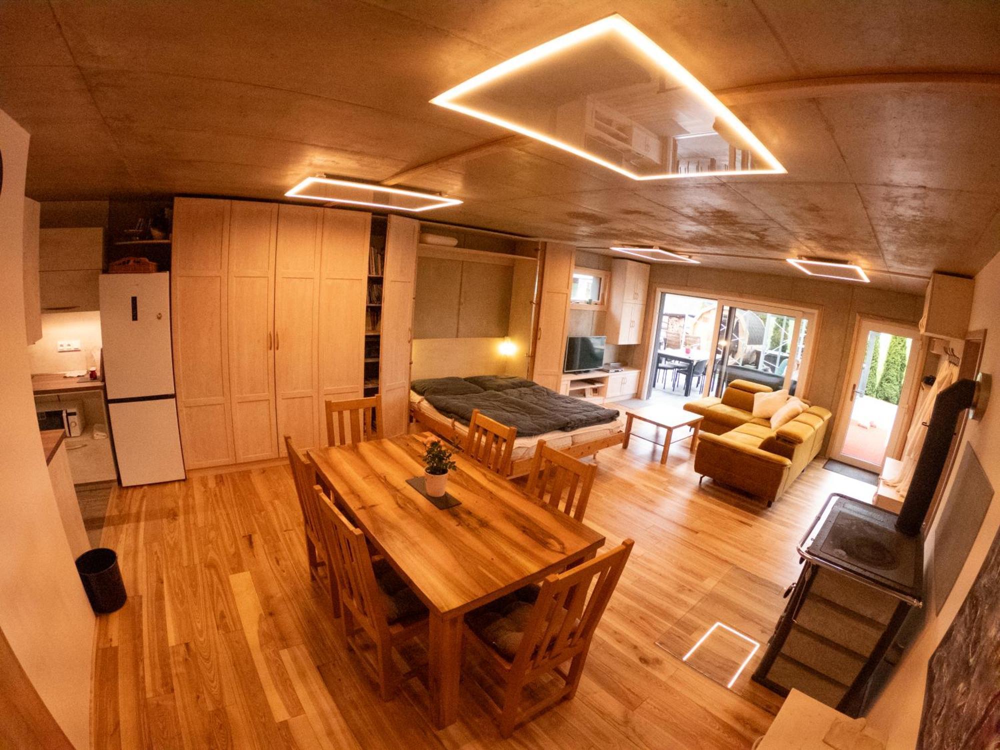 Apartman U Holoubka โนเวมิสโต นา โมราเวีย ภายนอก รูปภาพ